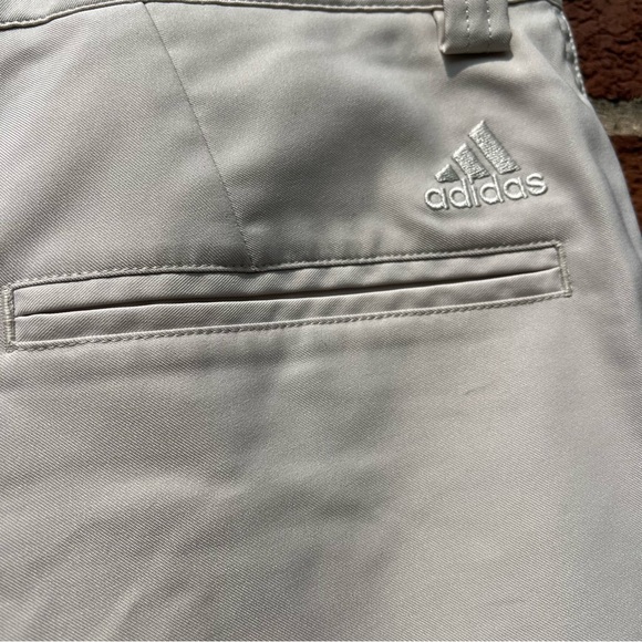 Adidas Mens Climalite Golf Shorts Flat Front Beige Size 30 - Picture 3 of 8